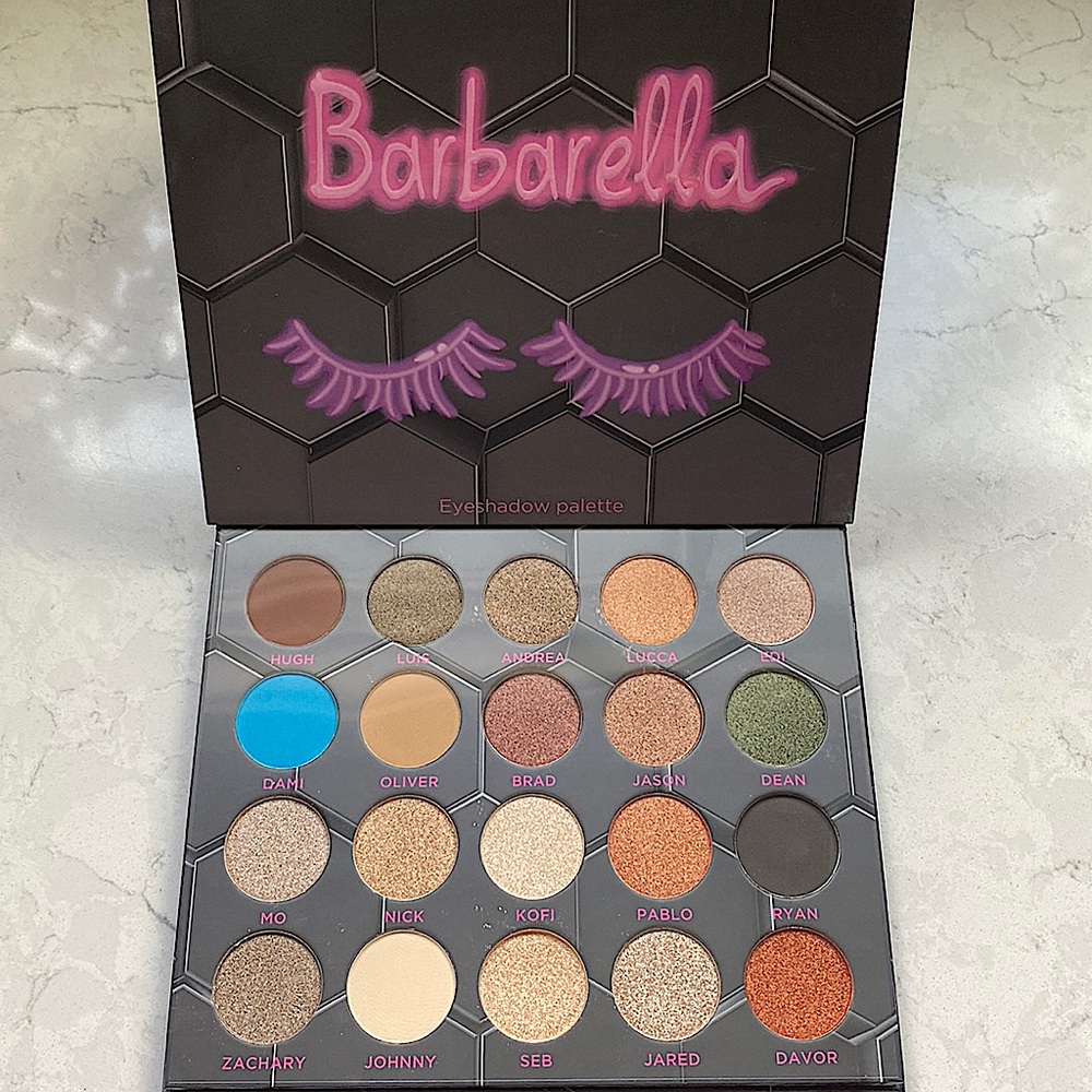 BEE BEAUTY LONDON- New Eyeshadow Palette 20 shades